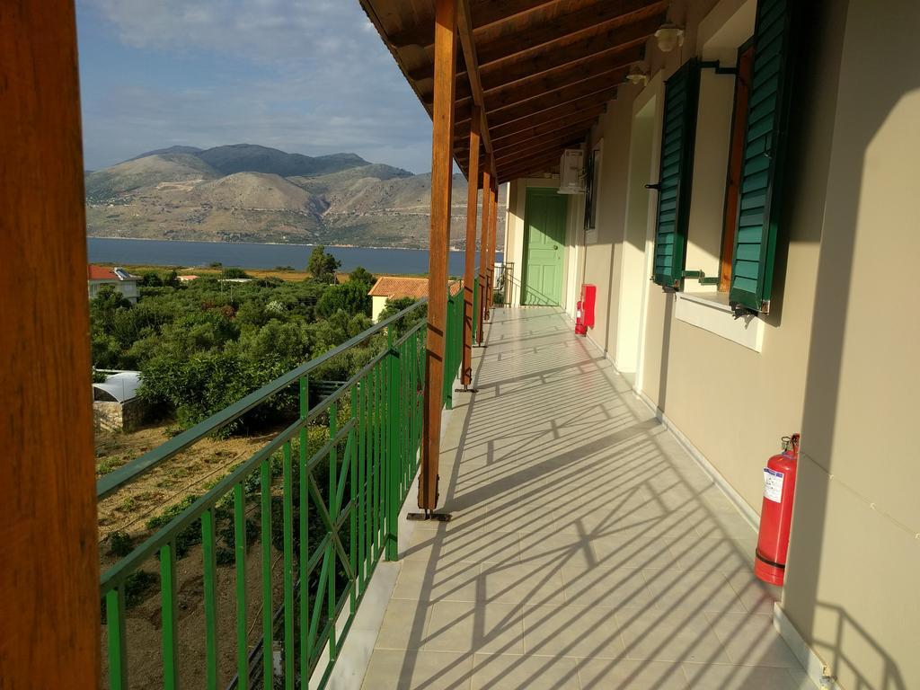 Aparthotel Panorama à Lixouri Extérieur photo